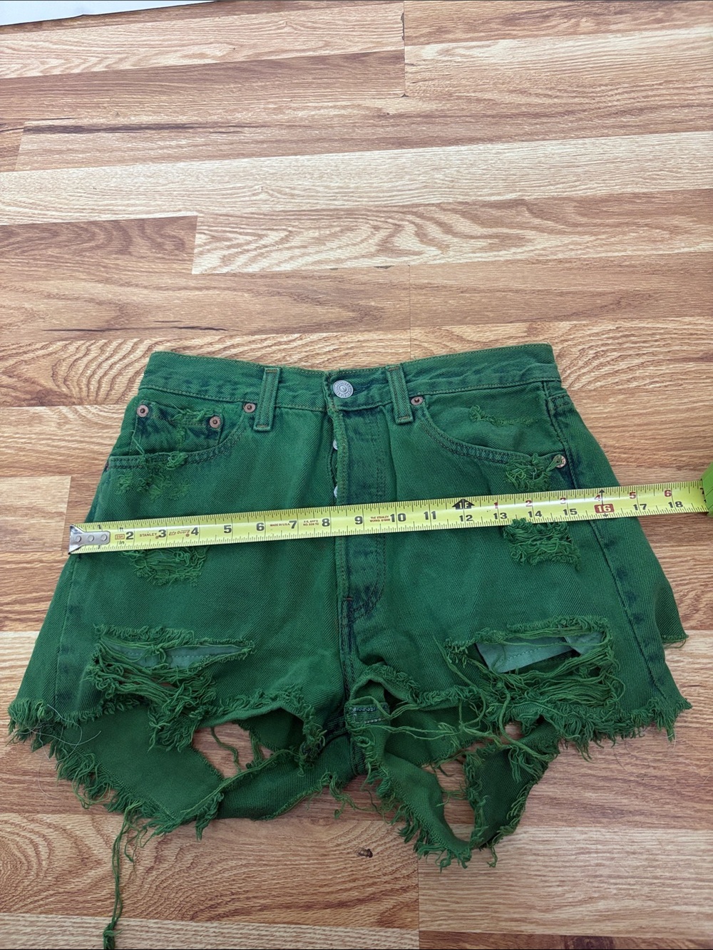levi strauss & co green jean shorts size 28 - Picture 4 of 16